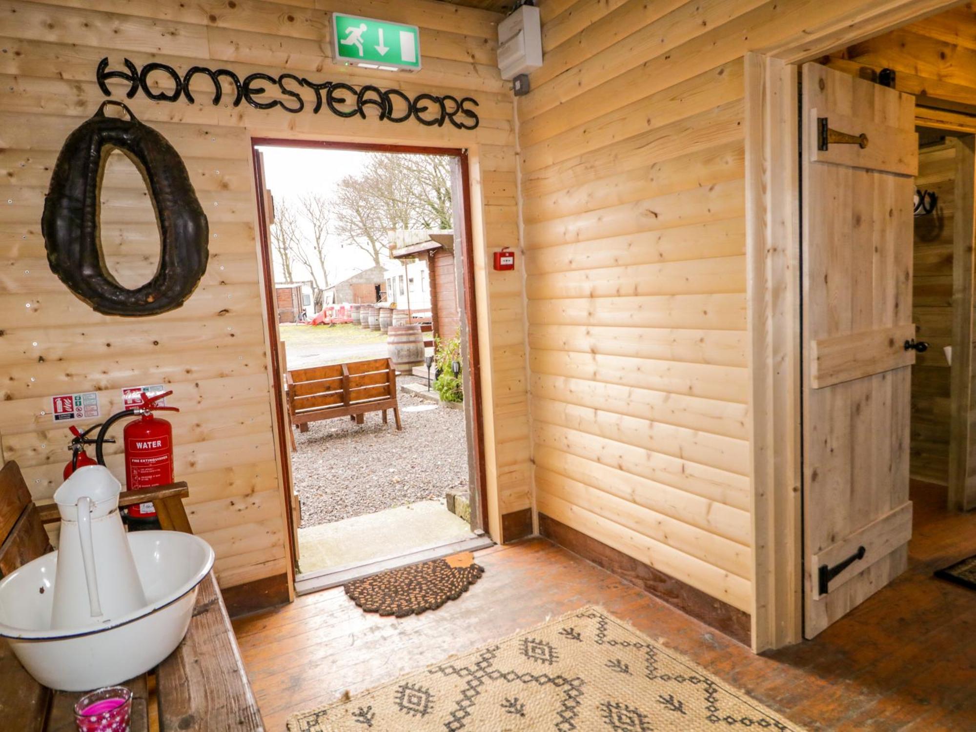 Apache Falls Lodge Limavady Ngoại thất bức ảnh