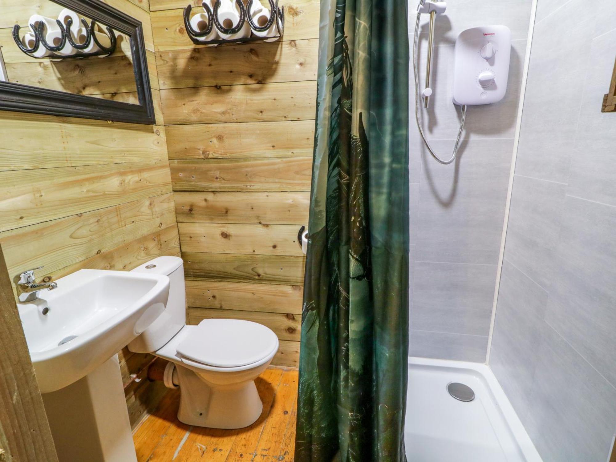 Apache Falls Lodge Limavady Ngoại thất bức ảnh